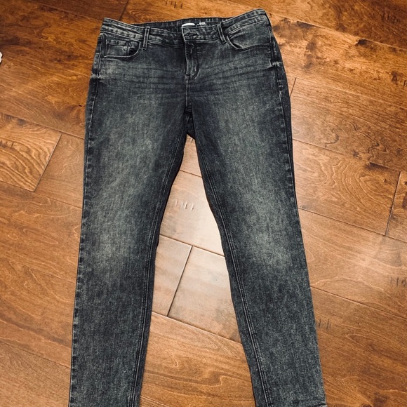 Old Navy Rockstar Super Skinny Jeans - Picture 1 of 3